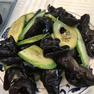 Fresh Cucumber Salad with Straw Mushroom