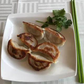 1. Catering Pork Pot Sticker