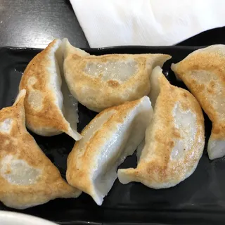 Vegetarian Pot Stickers (6)
