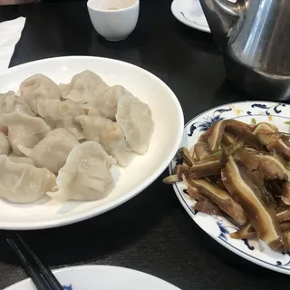 Pork Dumpling with Napa Cabbage (12)