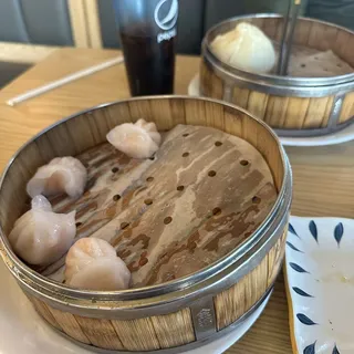 8 Shrimp Dumplings