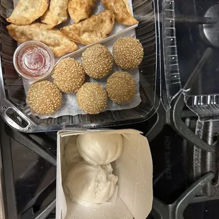 Fried Dumplings, sesame ball &amp; steamed pork bun