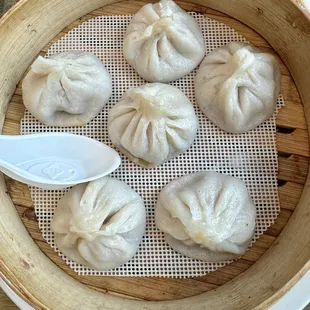 Soup dumplings