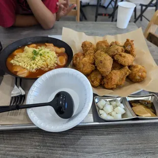 Rapokki and Chicken Wings