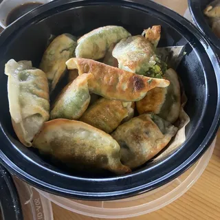 Fried Vegetable Dumplings