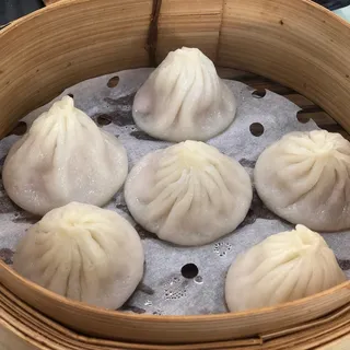 Shanghai Pork Soup Dumpling (6)