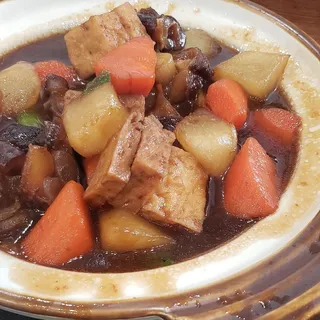 Beef Tendon Tofu Clay Pot