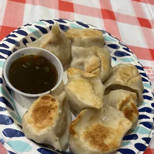 D5. Shanghai Style Pan-Fried Dumpling