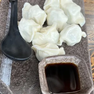 Pork and Chives Dumpling (8 Pcs)
