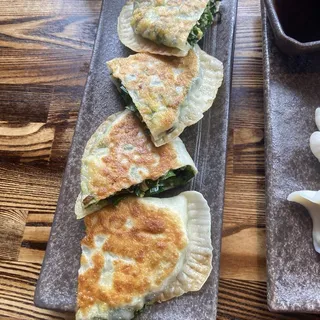 Dry Shrimp Egg & Chives Pockets