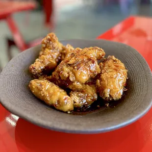 干烹鸡翅 Dry Fried Chicken Wings (6 pc - $15.95)