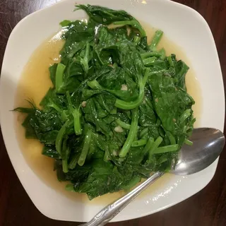 G6. Sauteed Peapod Shoots with Garlic K