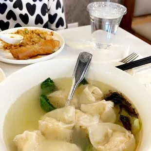 S06.Shrimp Wonton Soup