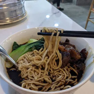 Nd02. Beef Tendon Noodle Soup