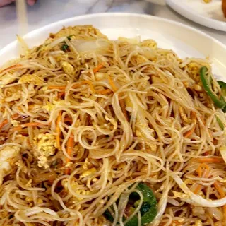 Cm04. Chicken Lo Mein