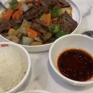 Bf01. Golden Garlic Beef