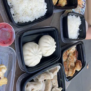 D7. Vegetable Pot Stickers