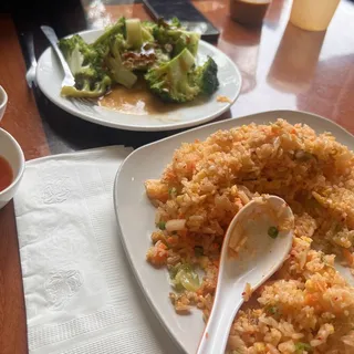 F8. Kimchi Fried Rice with Shrimp