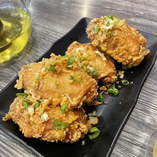 C3. Pepper Salt Chicken Wings