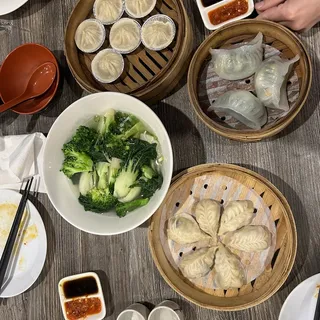 E1. Vegetable with Noodle Soup