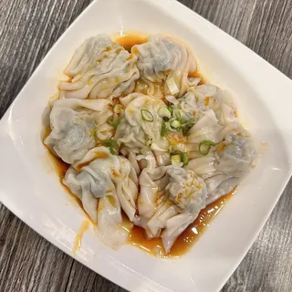 E4. Wonton with Chilli Sauce