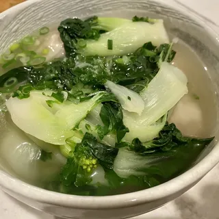 E6. Hong Kong Style Wonton Noodles with Soup