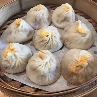 Crab and pork soup dumplings