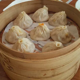 Crab & Pork Soup Steamed Dumplings