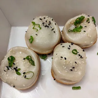 D2. Pan-Fried Pork Pot Stickers /
