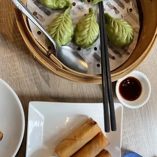 D3. Pan-Fried Vegetarian Pot Stickers /