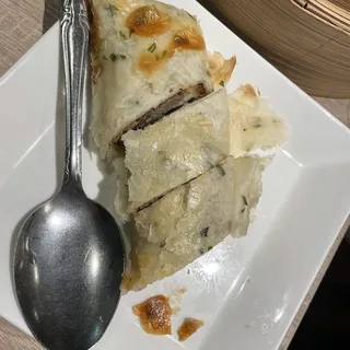 D4. Beef Roll Pancake /