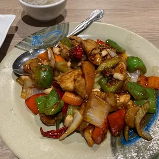G9. Kung Pao Chicken /