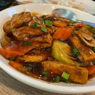 K1. Braised Tofu with Vegetables /