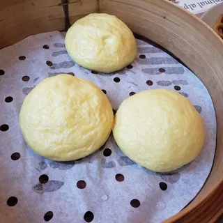 L3. Salted Egg Custard Baos (3 Pcs) /