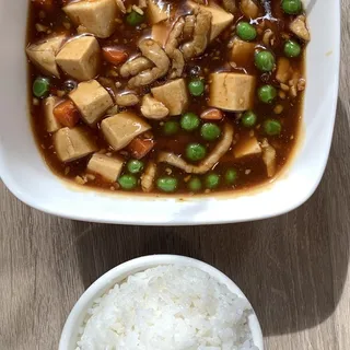 P3. Mapo Tofu Over Fried Rice/ Chow Mein/ White Rice //