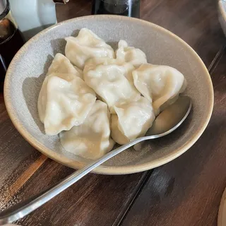 S06. Boiled Pork & Chive Dumplings (8 pcs)