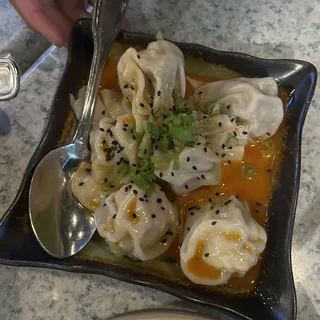 S10. Wontons in Chili Oil (6 pcs) (Contained Peanut)