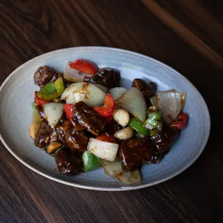 W01. Stir-Fried Black Pepper Beef Tenderloin