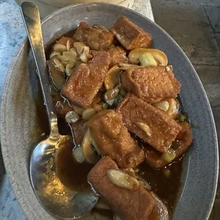 V04. Braised Tofu with Straw Mushroom
