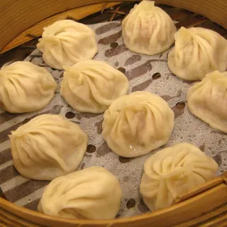 S01. Shanghai-Style Steamed Pork Dumplings (10 pcs)