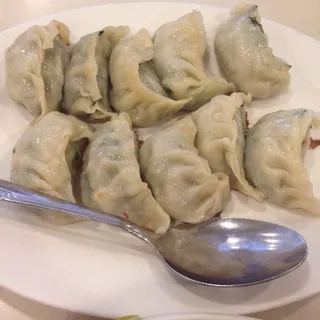 S04. Pan-Fried Vegetarian Pot Stickers (6 pcs)