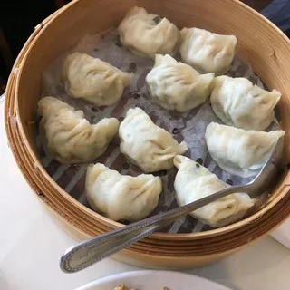 S09. Steamed Pork & Napa Cabbage Dumplings (8pcs)