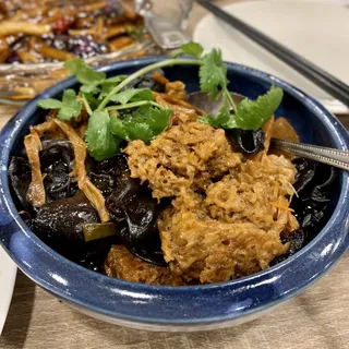 G03. Shanghai-Style Braised Pork (2pcs)