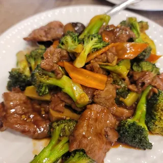 G09. Broccoli w/ Garlic
