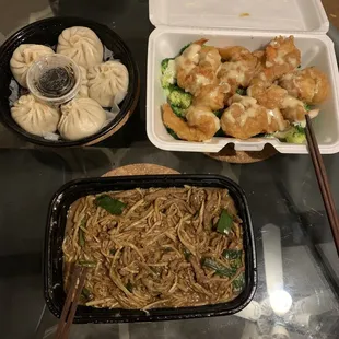 Beef with Bamboo Tips  Jumbo Shrimp with Mayonnaise Sauce