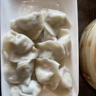 Pork Dumpling with Green Chives