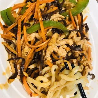 Hot & Spicy Shredded Pork Sauce with Noodle