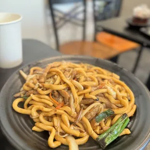 Shanghai-Style Chow Mein