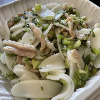 Pork and Preserved Vegetable Stir-Fried Rice Cakes