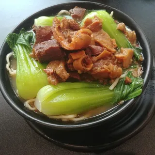 5-Spices Beef Stew Noodle Soup